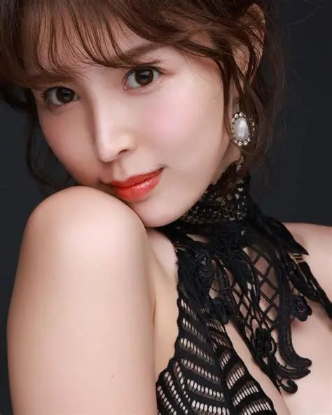 18🈲メ当众扒开双腿狂C烂S货的视频メイリン モデルコ18🈲